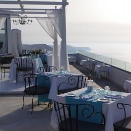Фото ресторана Santorini Gem расположение столов